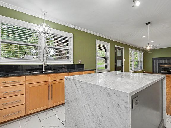 5th image of 6725 Kavanaugh Pl