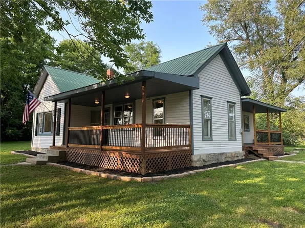 80 S Douglas St, Kingston, MO 64650