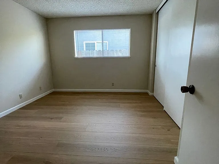 8421 Westwood Dr — Photo 8