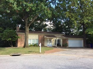 18 Belleau Lake Ct, O'Fallon, MO