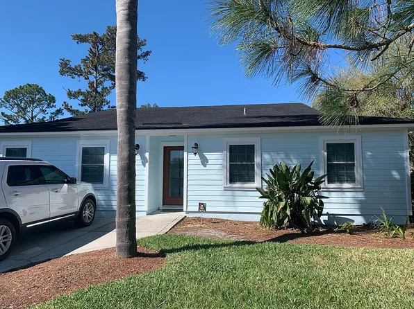 3904 Landfall Ln, Jacksonville Beach, FL 32250