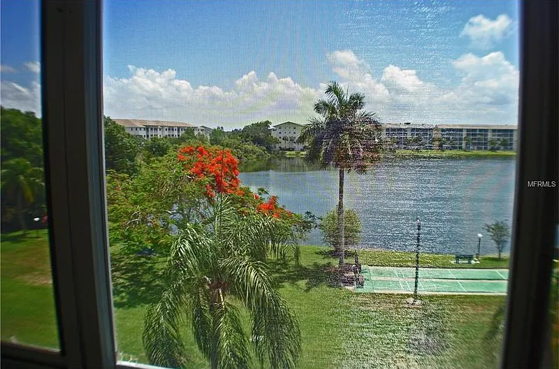 2 bed, 1144 sqft, $2,000 — Photo 2