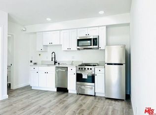 421 E Chevy Chase Dr #1/4, Glendale, CA 91205