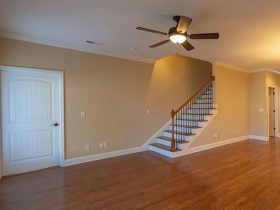 5th image of 6928 Village Lake Cir