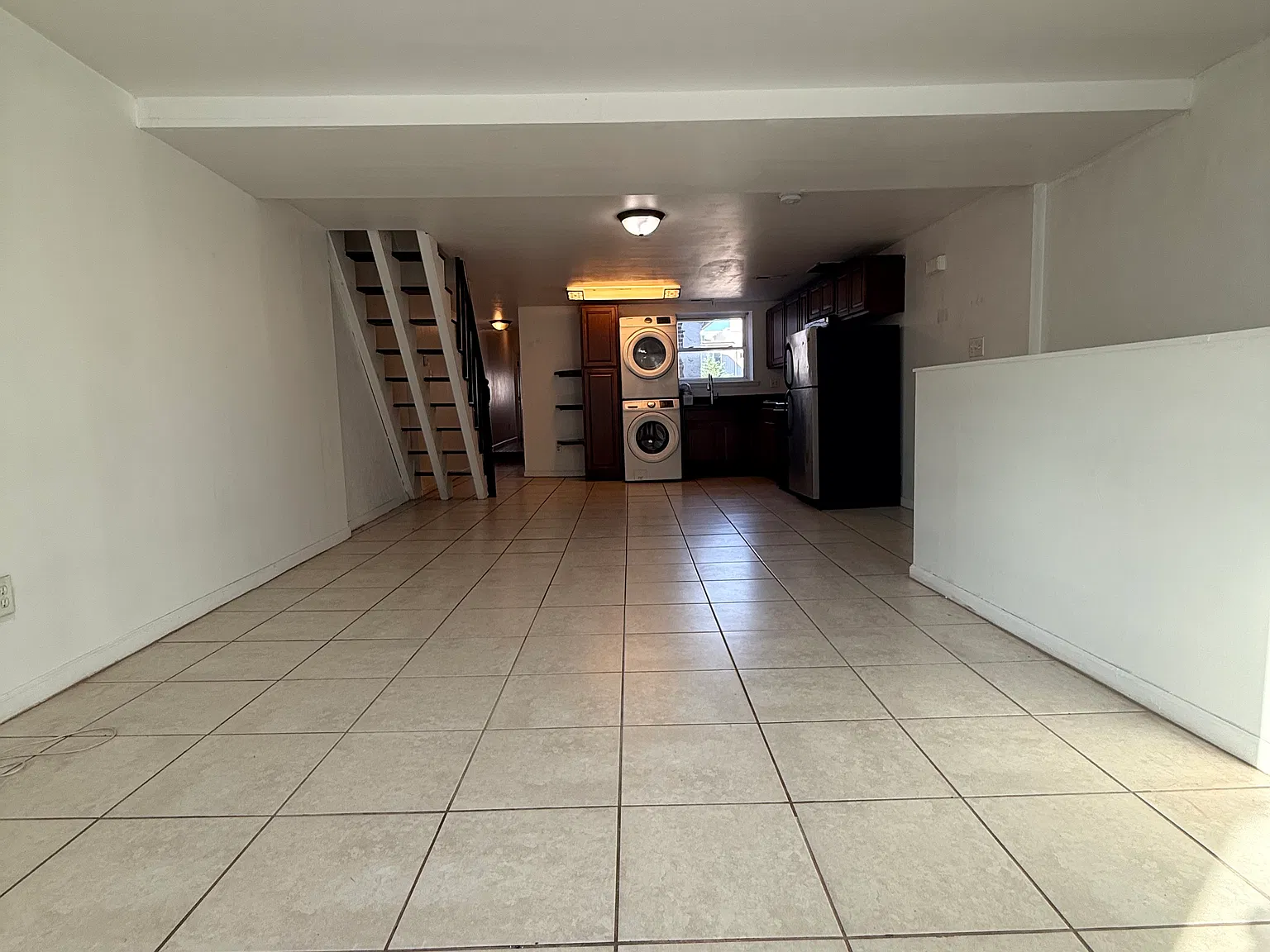 3 bed, 1200 sqft, $1,600 — Photo 3