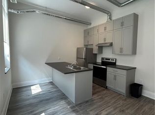 11 Queen St #205, Brantford, ON N3T 3B1