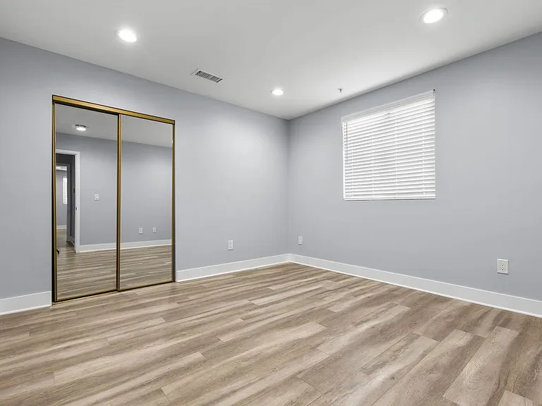 960 1/2 S Breed St — Photo 15