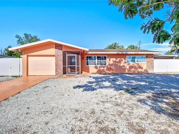 2132 43rd Ln SW, Naples, FL 34116