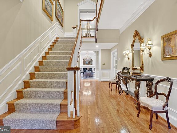 3rd image of 921 Towlston Rd