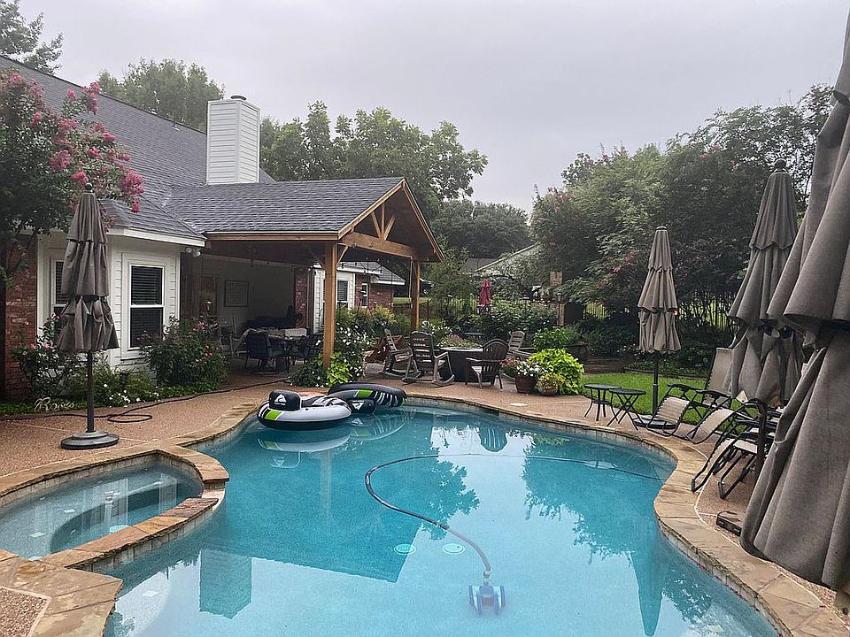 1st image of 1456 Woodlawn Ct