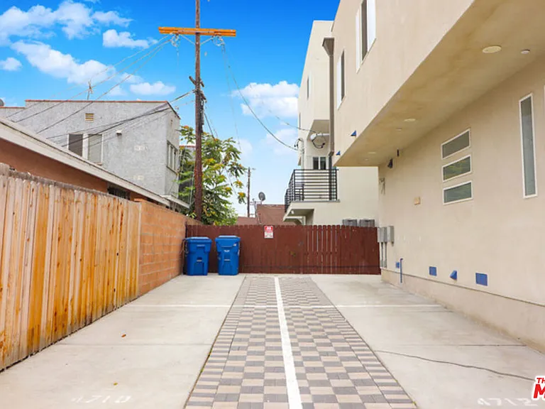 4710 Maplewood Ave — Photo 4