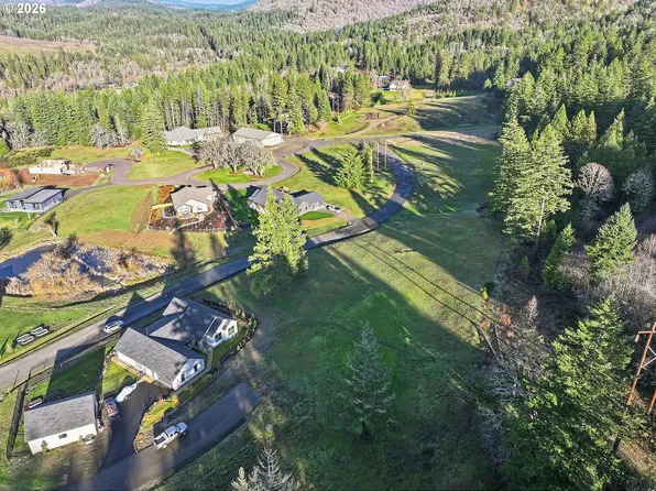 15 Husum St, White Salmon, WA 98672