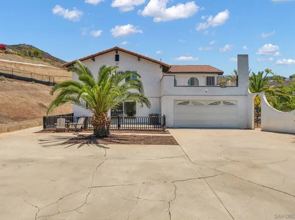 9130 Shadow Hill Rd, Santee, CA 92071