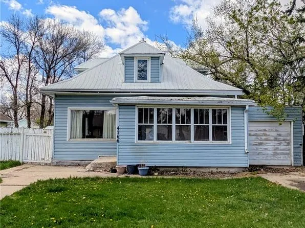 4366 PRICE AVENUE, Gull Lake, SK S0N 1A0