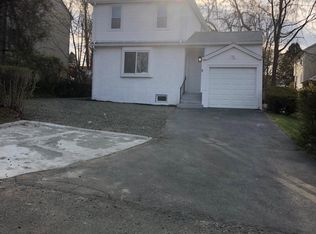 5 Lane Ave, Trumbull, CT 06611