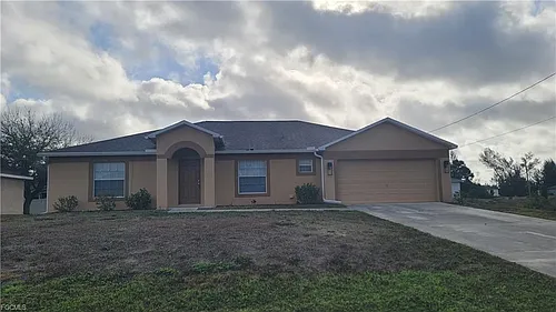 1225 NW 26th Pl Photo 1