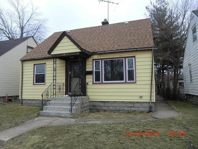 1st image of 4905 Drummond St
