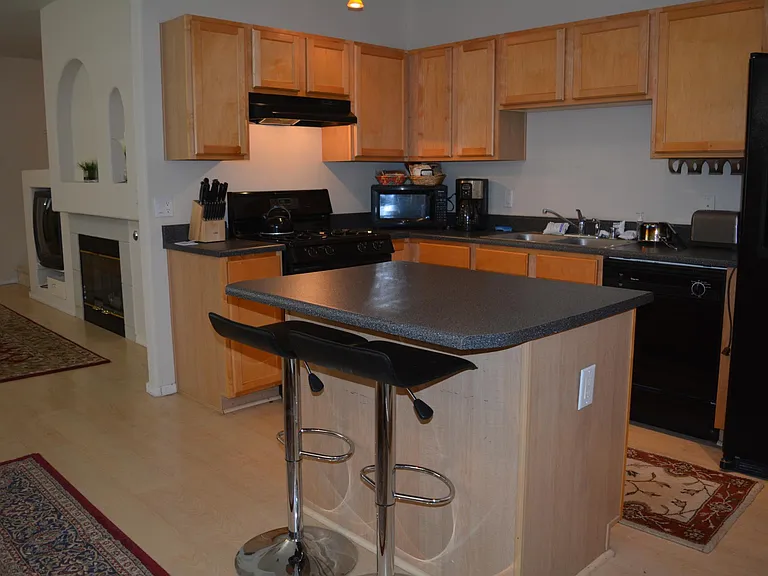 6500 San Antonio Dr NE #903 — Photo 4