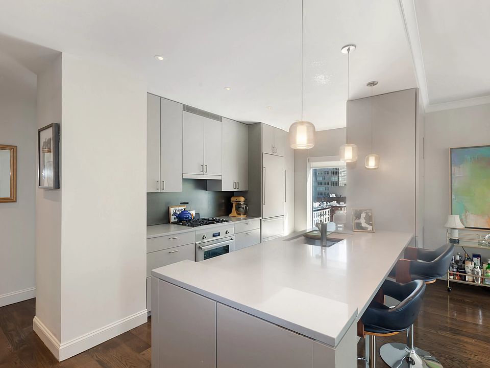 1st image of 250 E 54th St APT 7F