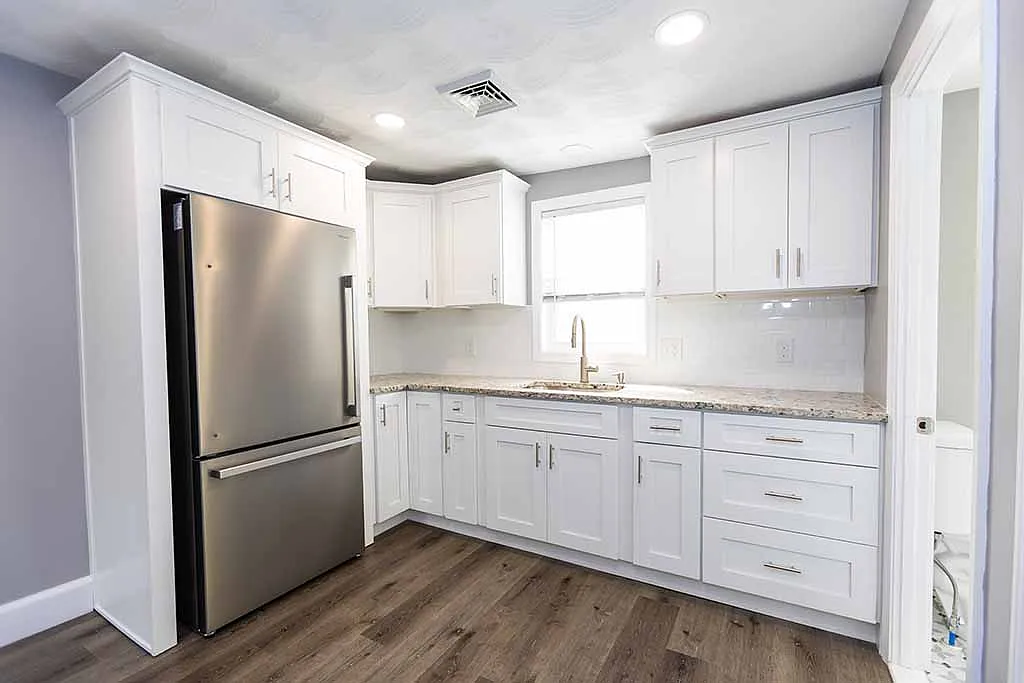 2 bed, 650 sqft, $1,950 — Photo 2