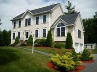 32 Fletcher Rd, Windham, NH 03087