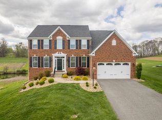 505 Cortland Dr, Finleyville, PA 15332