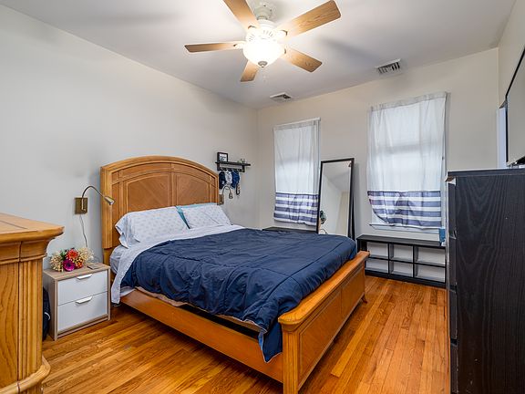 4th image of 420 W Hudson St Floor 2