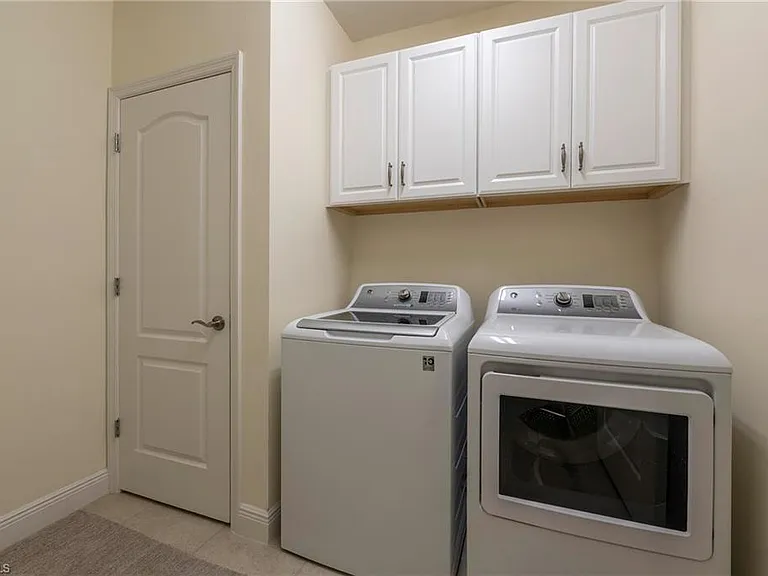 6954 Avalon Cir #702 — Photo 11