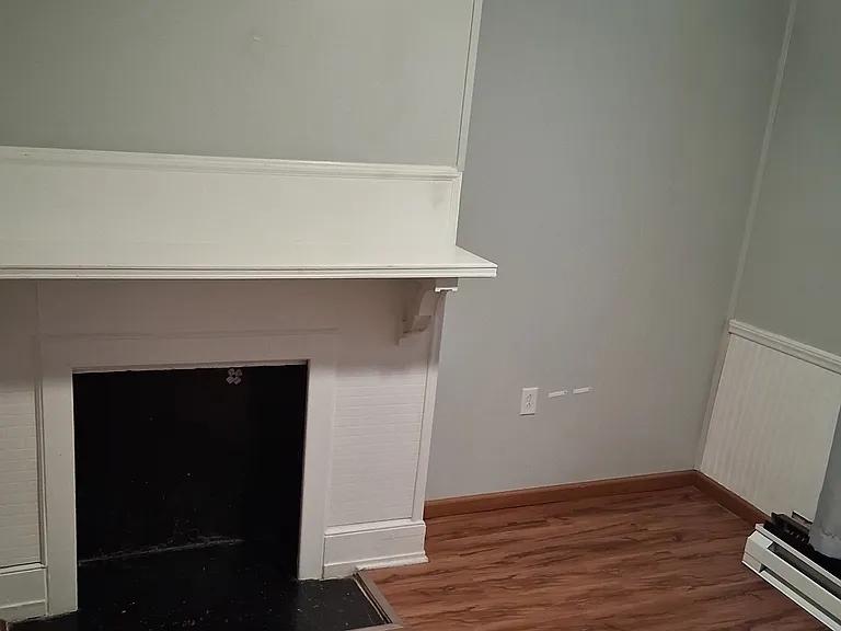 909 Mahantongo St #1 — Photo 9