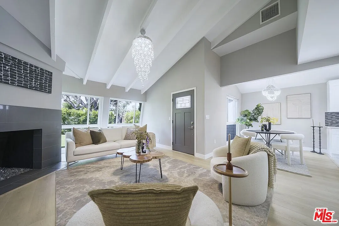 3 bed, 2.0 bath, 1235 sqft, $5,999 — Photo 1