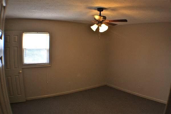 2nd image of 1717 Oshea St