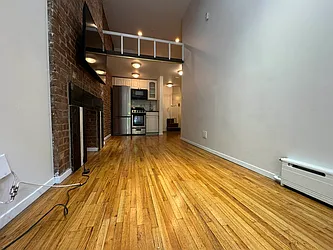 Rented by KNOCKKNOCK LLC