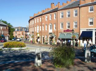 4 Middle St APT 302, Newburyport, MA 01950