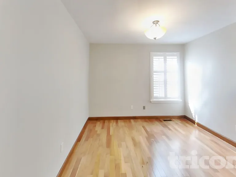1502 Rosewood Terrace Dr — Photo 11