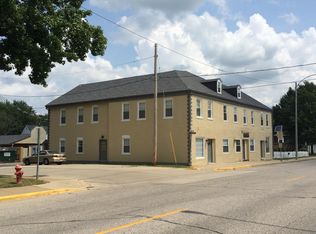 120 E Madison St, Columbia, IL