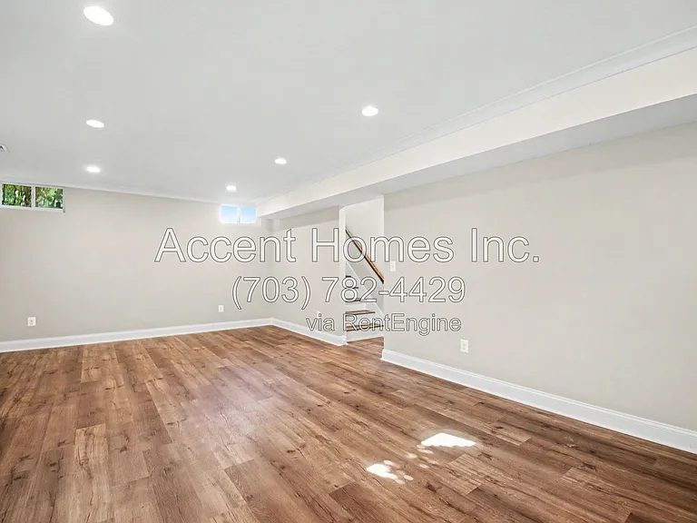 14 W Caton Ave — Photo 23