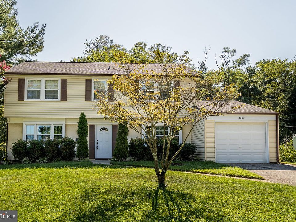 1st image of 3207 Superior Ln