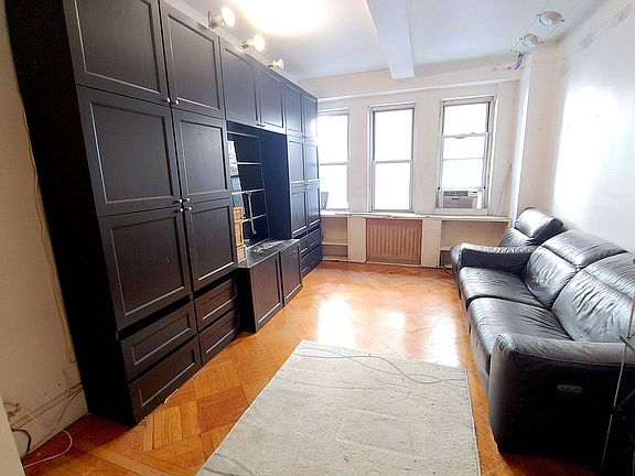 Living Room - 1st Level