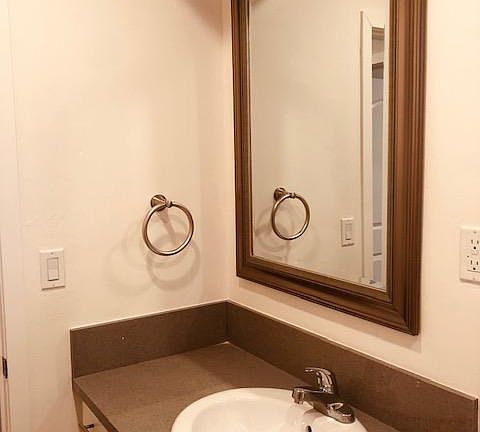 4th image of 325 W Milford St #3