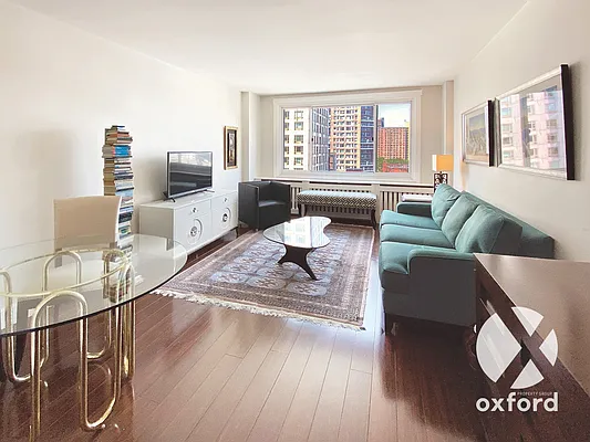 Rented by Oxford Property Group | media 1