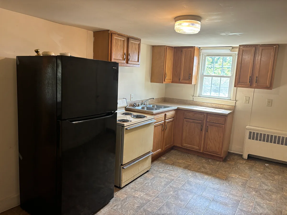 Photo 2 of 6 - 716 S Division St #2 - Salisbury, MD Building Photo - 716 S Division St #2