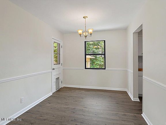 5th image of 2351 ARDMORE Court
