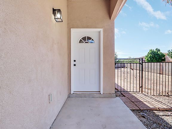 5th image of 10528 Pavon Pl NW