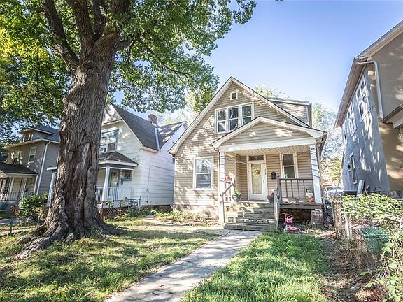 3rd image of 218 N 16th St