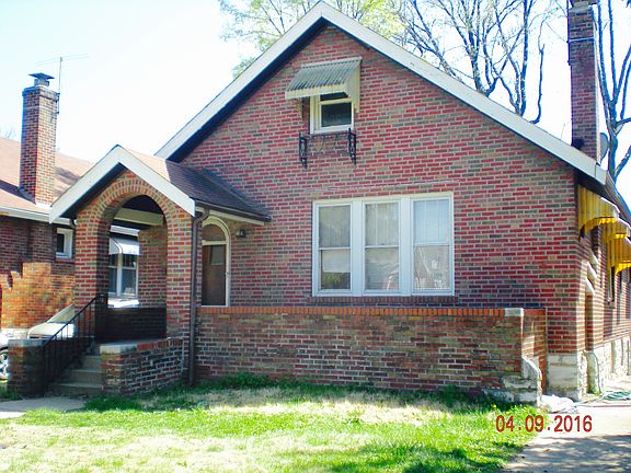 2nd image of 1228 Sells Ave