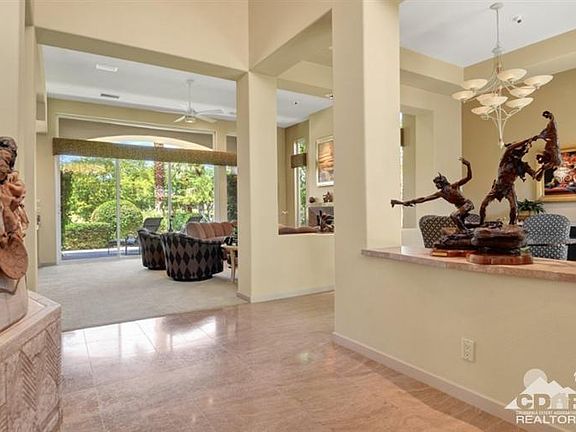4th image of 695 Mesa Grande Dr