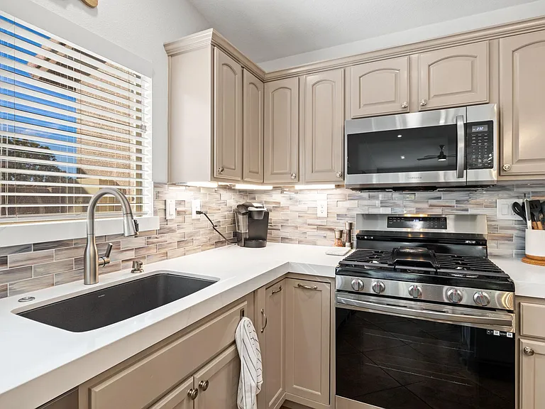 81107 Portola Cir — Photo 12