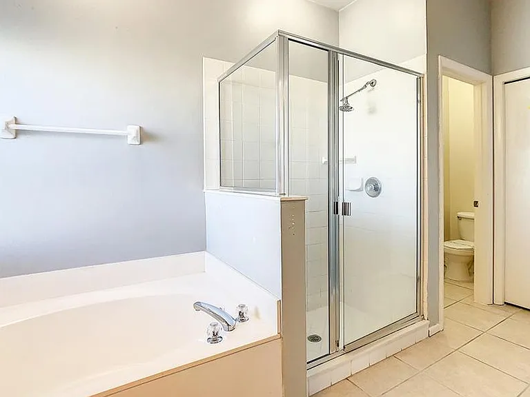 101 Bloomingdale Dr — Photo 26