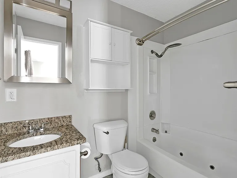6104 Kelly Elliott Rd — Photo 11