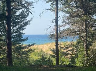 3353 W Michibay Dr, Gulliver, MI 49840